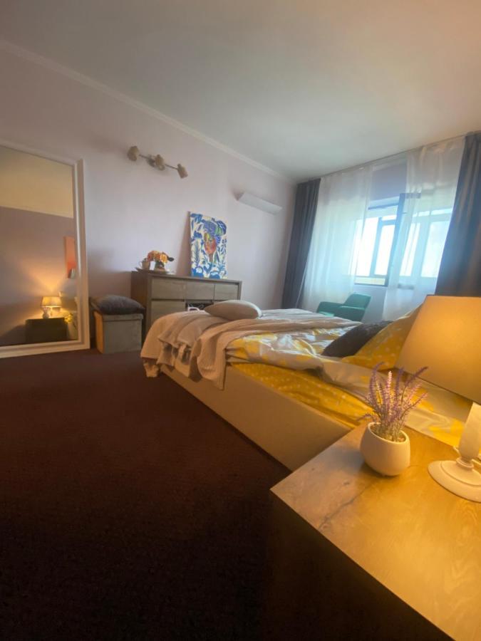 Victoriei Deluxe Suites Bukarest Exterior foto